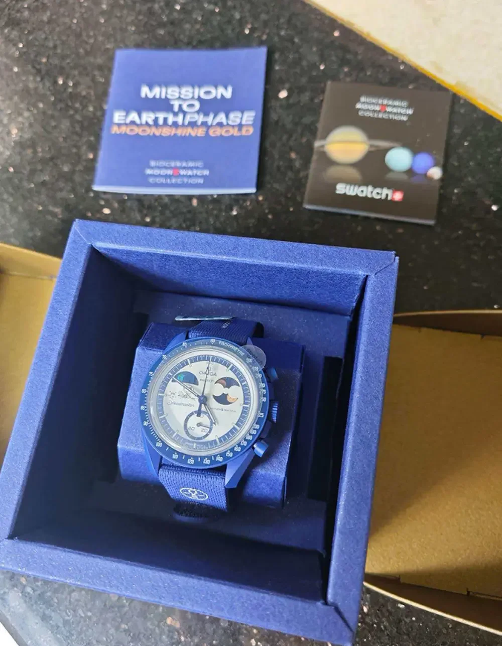 Swatch Omega Bioceramic Moonswatch Mission To Earthphase Moonshine Gold Snoopy a